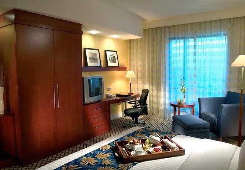 Millennium Lakeview Hotel Formerly Copthorne Lakeview Hotel Dubai Eksteriør billede