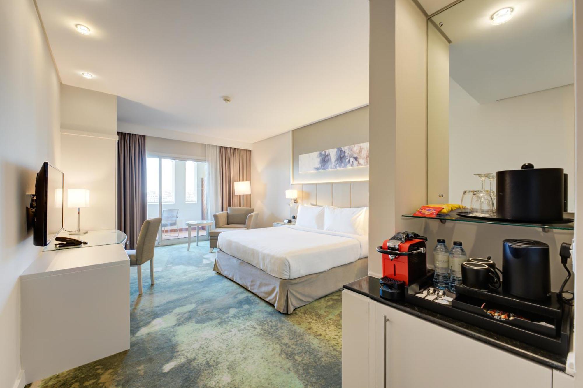 Millennium Lakeview Hotel Formerly Copthorne Lakeview Hotel Dubai Eksteriør billede