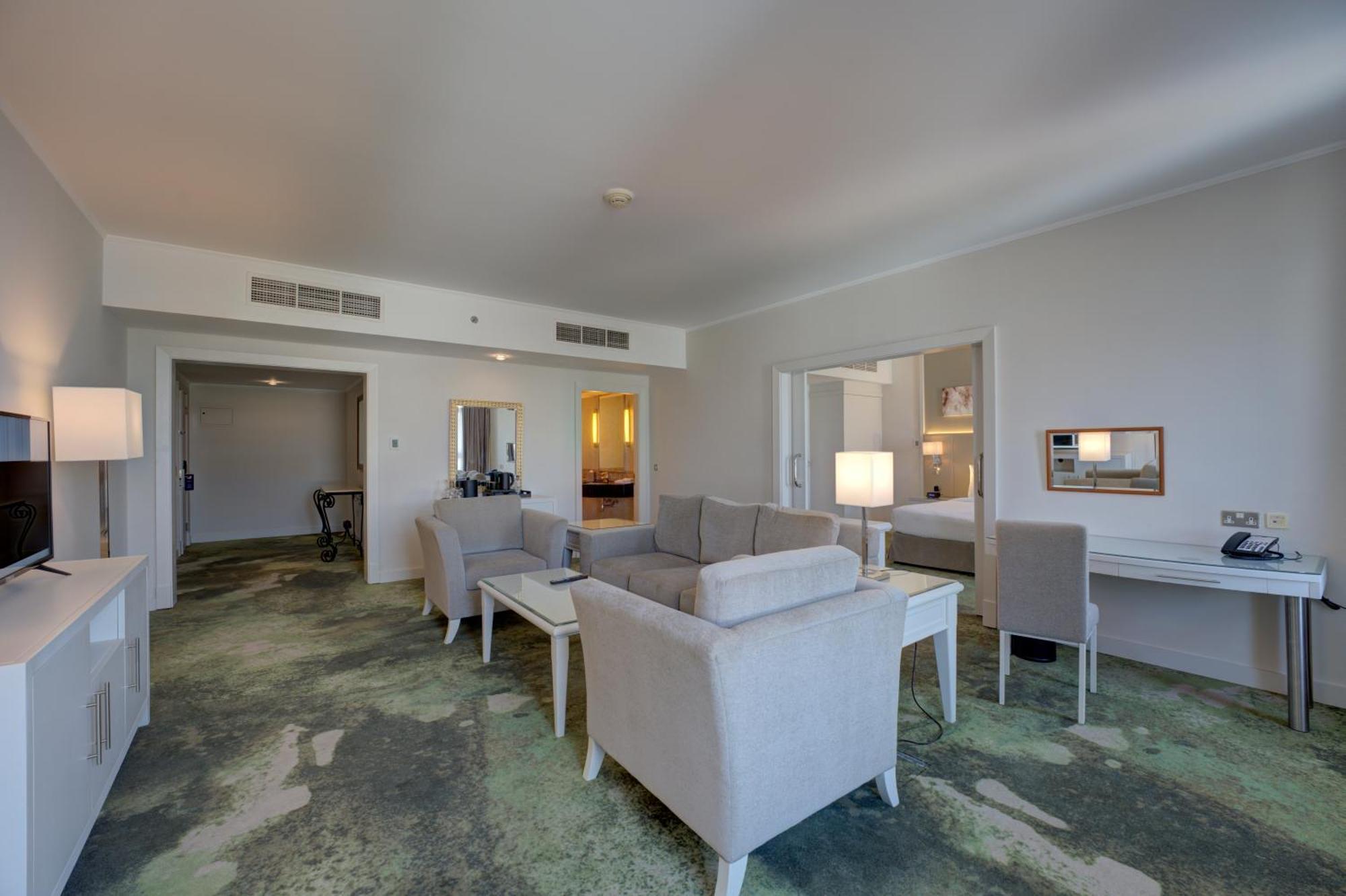 Millennium Lakeview Hotel Formerly Copthorne Lakeview Hotel Dubai Eksteriør billede